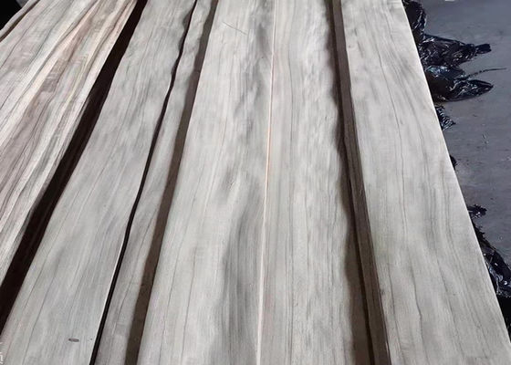 روکش طبیعی پالدائو چوبی با خط مشکی